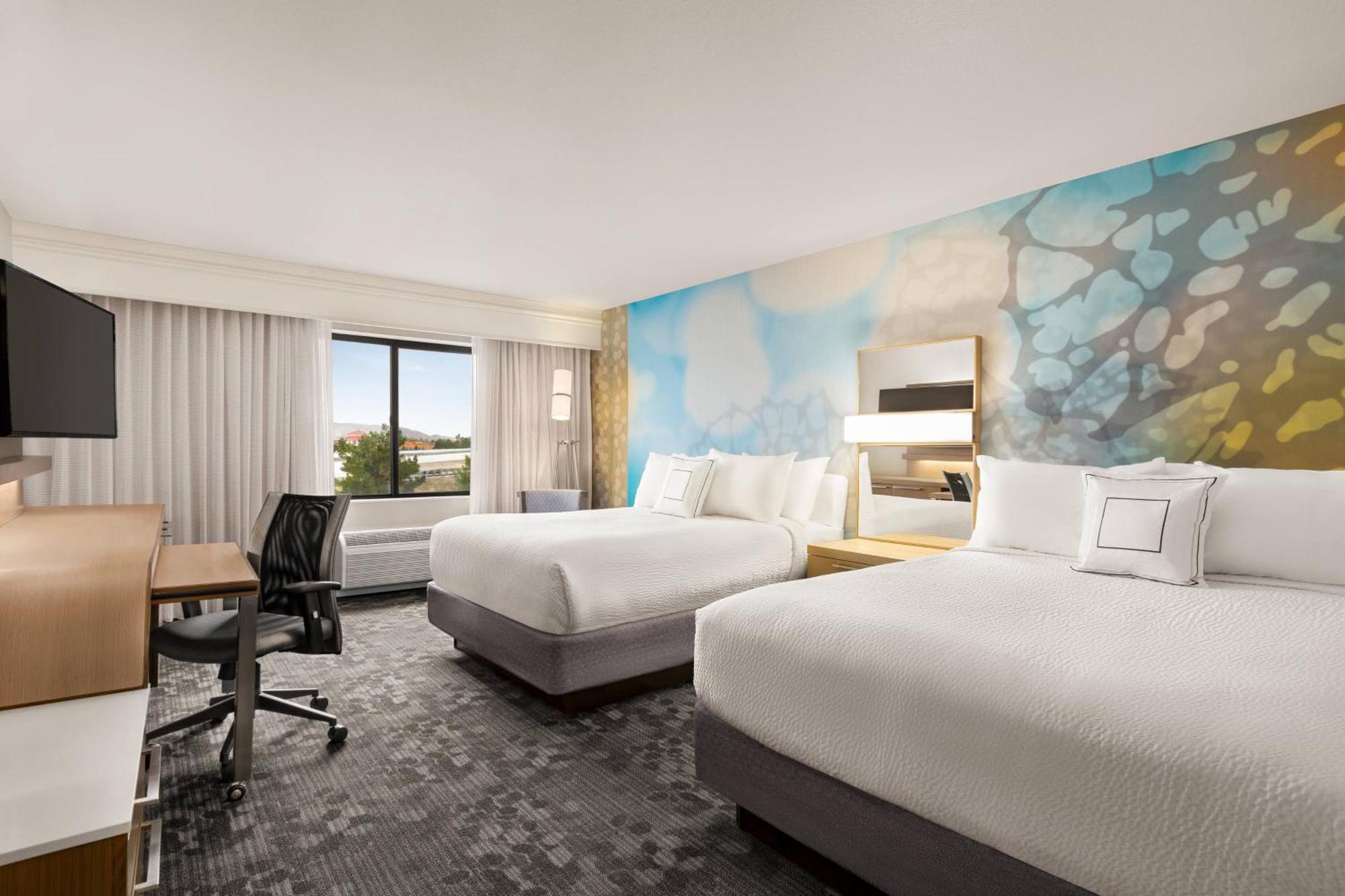 Courtyard By Marriott Palmdale Hotel Екстериор снимка