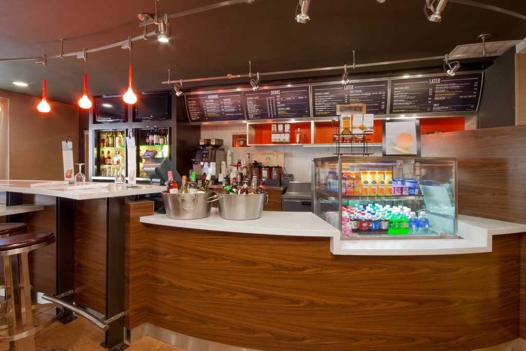 Courtyard By Marriott Palmdale Hotel Екстериор снимка